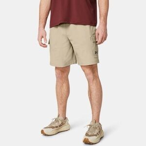 Under Armour HeatGear Shorts Men's 40 Khaki Loose Fit Cargo Pockets Golf Casual